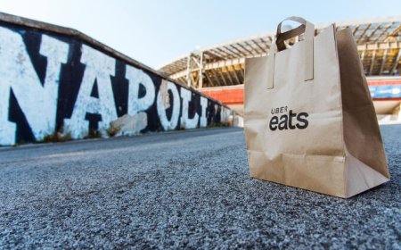 Uber Eats arriva a Napoli