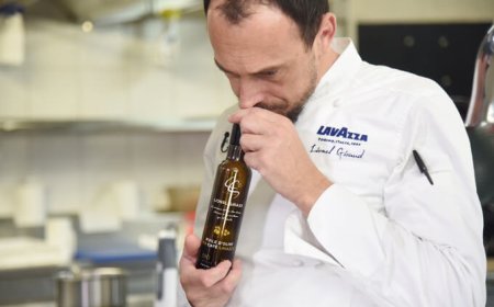 Lo chef stellato Lionel Giraud lancia l'olio di oliva bio al caffè Lavazza