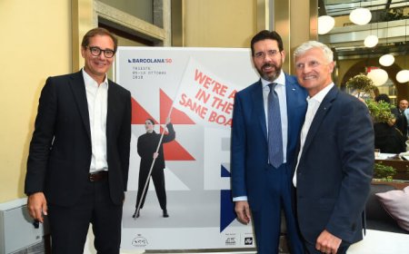 Marina Abramovich realizza con illycaffe’ il manifesto per Barcolana50