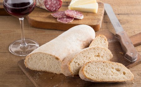 Da Lanterna arriva il pane sciocco toscano: tradizione e salute in tavola