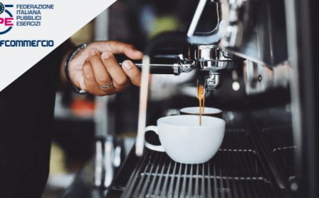 Anche dopo Starbucks, il bar italiano resta un modello: lo dicono i dati Fipe