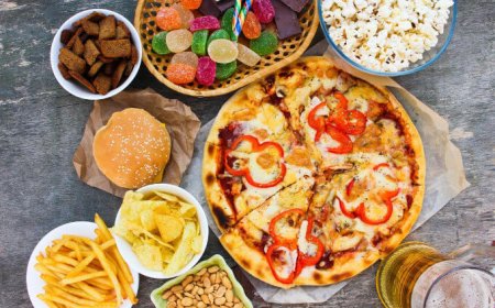 Il cibo spazzatura può creare dipendenza