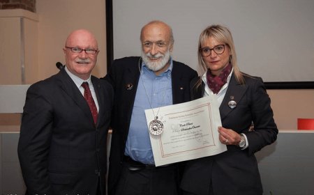 Carlo Petrini nominato sommelier onorario Fisar