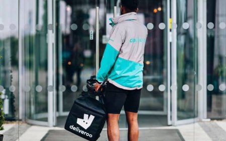 Un'indagine tra i rider di Deliveroo mostra come cambia il mondo del lavoro
