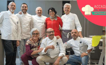 Chef al lavoro per l'Accademia Il Mondo delle Intolleranze