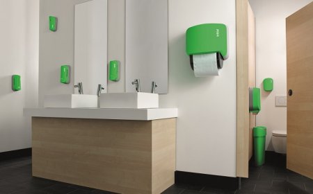 Initial celebra il colore con la nuova linea Signature Colour