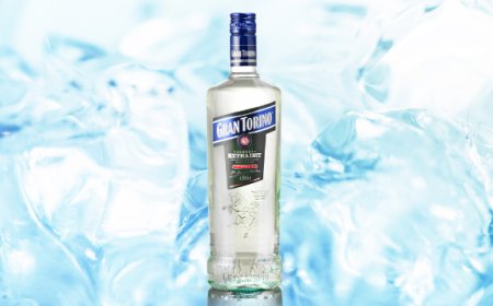 Cocktail Rob Roy con Vermouth Gran Torino Extra Dry