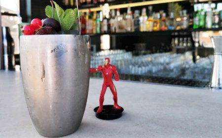 Iron Man-Go Punch: il cocktail di Nicholas Pinna ispirato agli Avengers