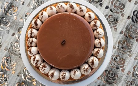 Il caffè Lavazza protagonista dei dolci di Natale da chef con Knam e Vivalda