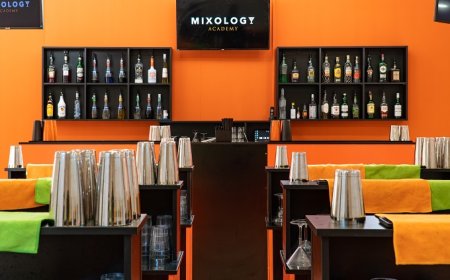 Gli allievi di MIXOLOGY Academy alla finale internazionale di Tea Mixology