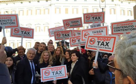 Le proteste contro sugar e plastic tax