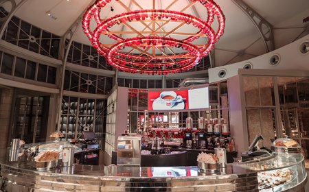 illy apre a Venezia nei Giardini Reali il suo nuovo Caffè