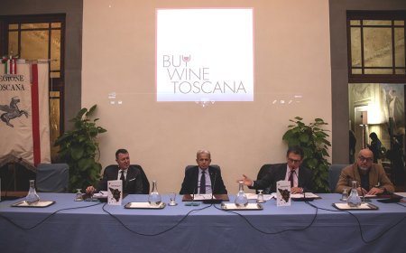 Buywine e Anteprime, al via la vetrina mondiale dei vini toscani
