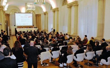 Oltre i Gesti, la rappresentazione italiana della sala e della cucina