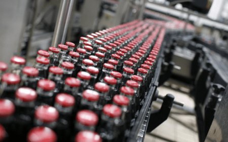 Coca-Cola in Italia prodotta con energia pulita e imballi 100% riciclabili