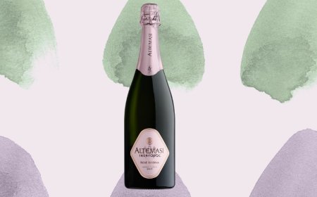 Raffinato, elegante ed equilibrato: il nuovo Altemasi Rosé Riserva 2016