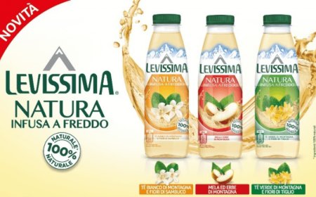 Arriva Levissima Natura, con erbe, fiori e frutti di montagna