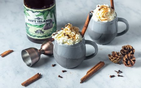 Da Pellegrini due ricette per drink a tema natalizio, protagonista Navy Island