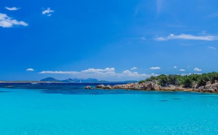 Tutti al mare: oltre 5.400 km di acque di balneazione marine "eccellenti" in Italia