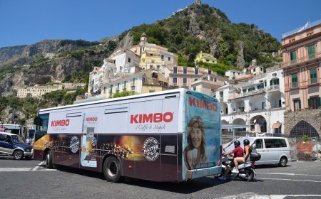 Kimbo "viaggia" nelle località più belle della Campania: da Amalfi a Ischia