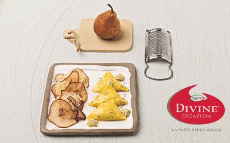 Divine Creazioni® presenta i Triangoletti al Parmigiano Reggiano, nuovi nel ripieno e nel formato