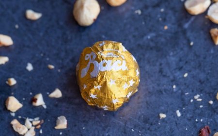 Baci Perugina Gold: la limited edition si tinge d'oro e caramello