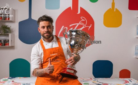 Il pizzaiolo napoletano Raffaele Di Stasio trionfa al Master Pizza Champion 2021