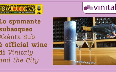 Lo spumante subacqueo Akènta Sub è official wine di Vinitaly and the City