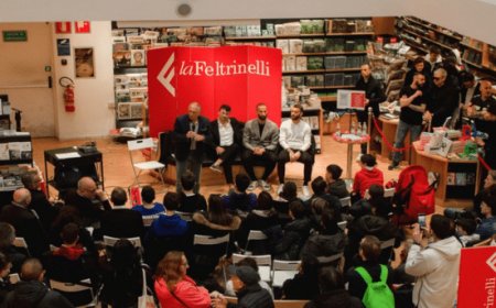 Acqua Amata presenta il suo libro a La Feltrinelli con i giocatori del Bari