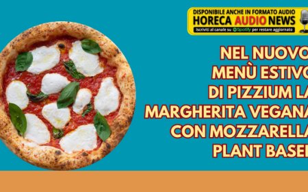 Nel nuovo menù estivo di Pizzium la Margherita vegana con mozzarella plant based