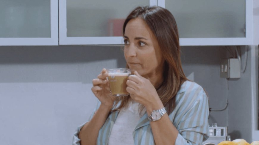 Nescafé Cappuccino da Zuccherare: nuova campagna digital con Camila Raznovich