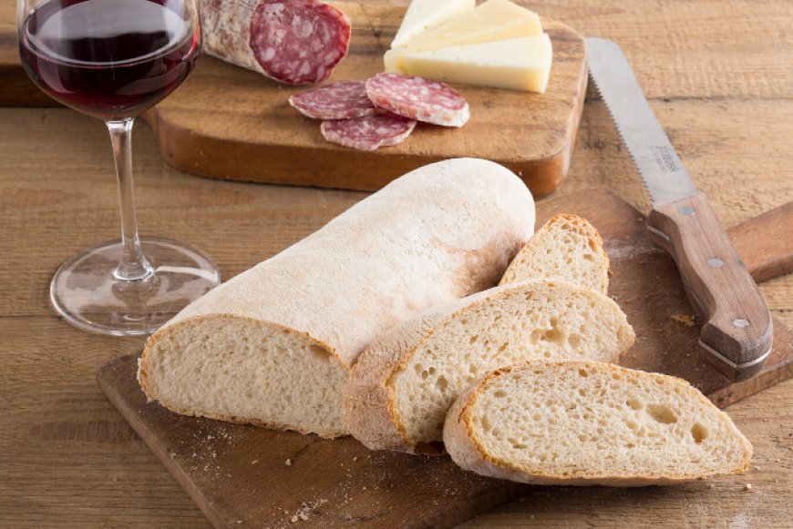 Da Lanterna arriva il pane sciocco toscano: tradizione e salute in tavola