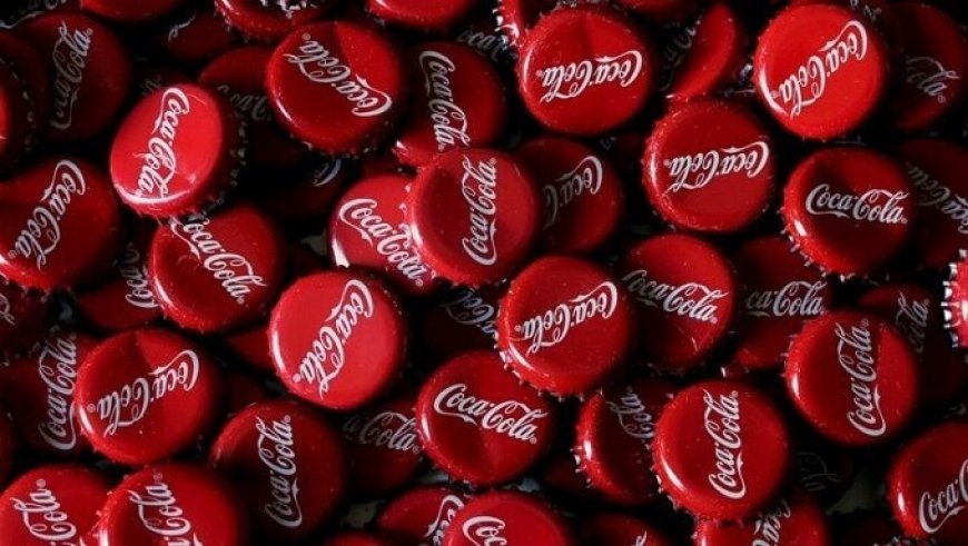 Coca-Cola, crescono ricavi e utili nel trimestre