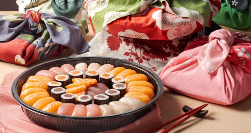 Sushi Daily: da oggi le confezioni natalizie da realizzare con la tecnica Furoshiki