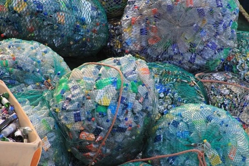 L'UE annuncia: entro il 2025 10 milioni di tonnellate di plastica saranno riciclate