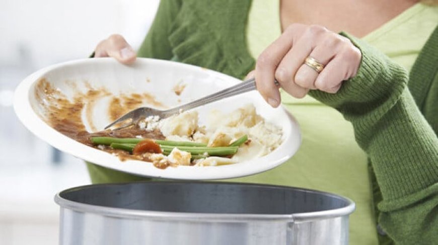 Ogni famiglia italiana spreca 370 di grammi di cibo a settimana