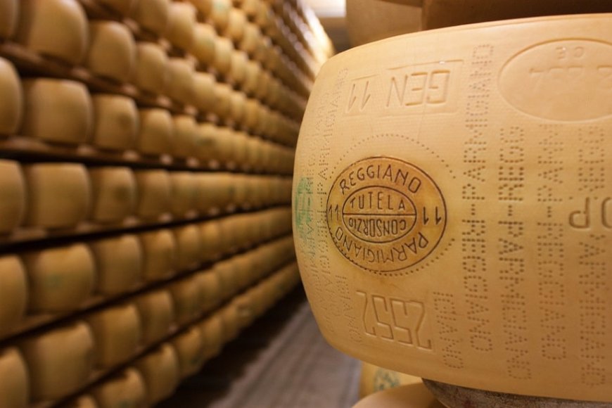 Con il crollo del 40% sul prezzo del Parmigiano, "Cia" chiede misure urgenti