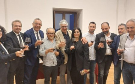 Doc Campania: la scuola De Sanctis per i piccoli produttori e l'identità dei territori