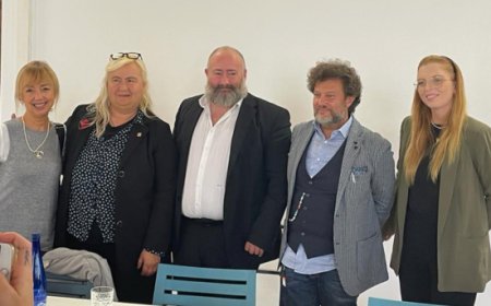 Università della Cucina Italiana: il vino in bottiglia di vetro ha un futuro?