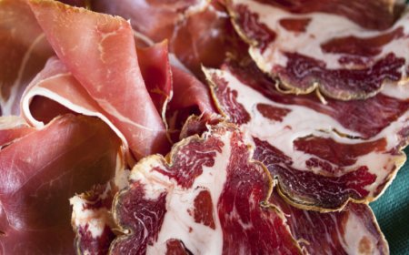 Sequestrati di carni e salumi senza tracciabilità in Calabria