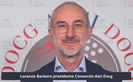 Ue, caos etichette vino: a rischio la campagna natalizia di Asti e Moscato