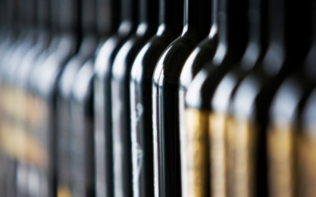 Il Ministro dell'Agricoltura firma la proroga per le etichette del vino