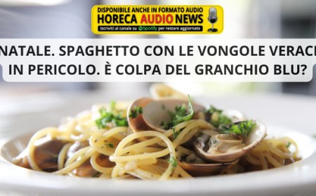 Natale. Spaghetto con le vongole veraci in pericolo, è colpa del granchio blu?