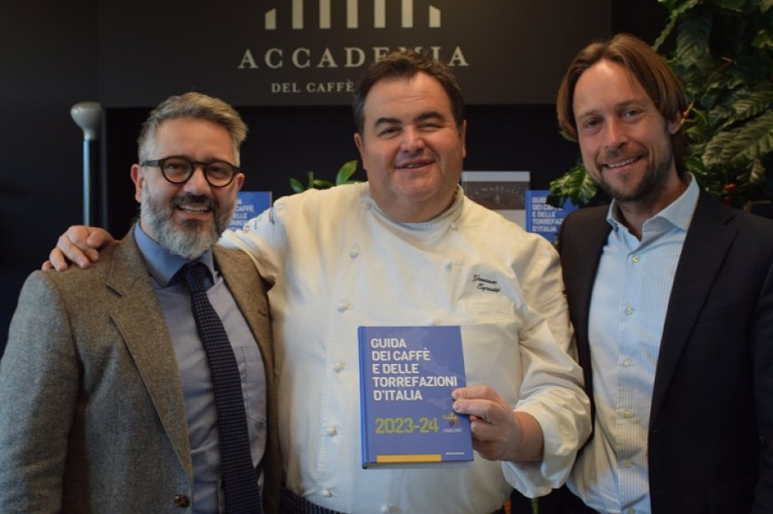 Camaleonte presenta la Guida dei Caffè e delle Torrefazioni d'Italia  2023-24 - Notizie dal mondo Horeca e del Foodservice