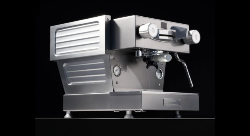 La Marzocco presenta la macchina da caffè in edizione limitata ''La Marzocco RIMOWA Linea Mini''