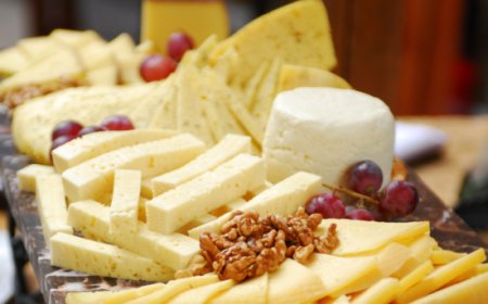 Formaggi italiani Dop e Igp: il record in un anno. Presto nei ristoranti una guida contro l'italian sounding