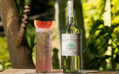Casamigos festeggia il Tequila Day con la freschezza del suo Casa Paloma