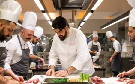 Chef Cannavacciuolo torna all'outlet di Vicolungo per la terza edizione di ''Impiatto Forte''