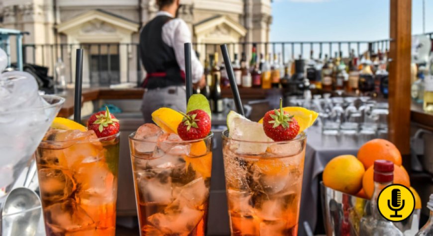 Aperitivo con vista sulla Terrazza ‘La Grande Bellezza’ di Eitch Borromini a Roma