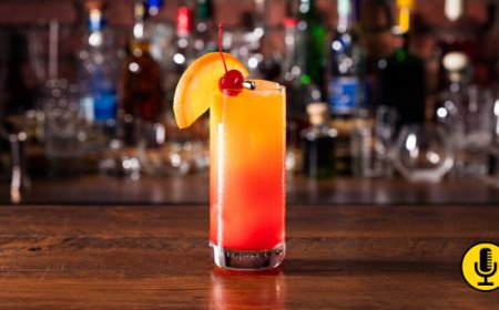 Tutto sul Tequila Sunrise, tra storia, curiosità e ricetta del drink rosso come l’alba